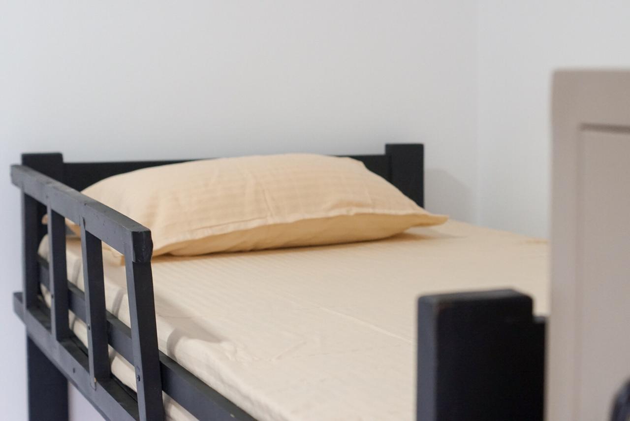 White Rose Hostel Канді Екстер'єр фото