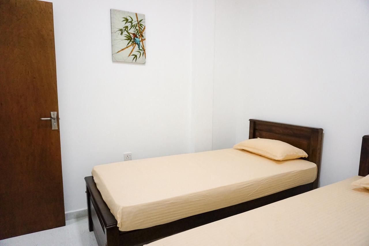 White Rose Hostel Канді Екстер'єр фото